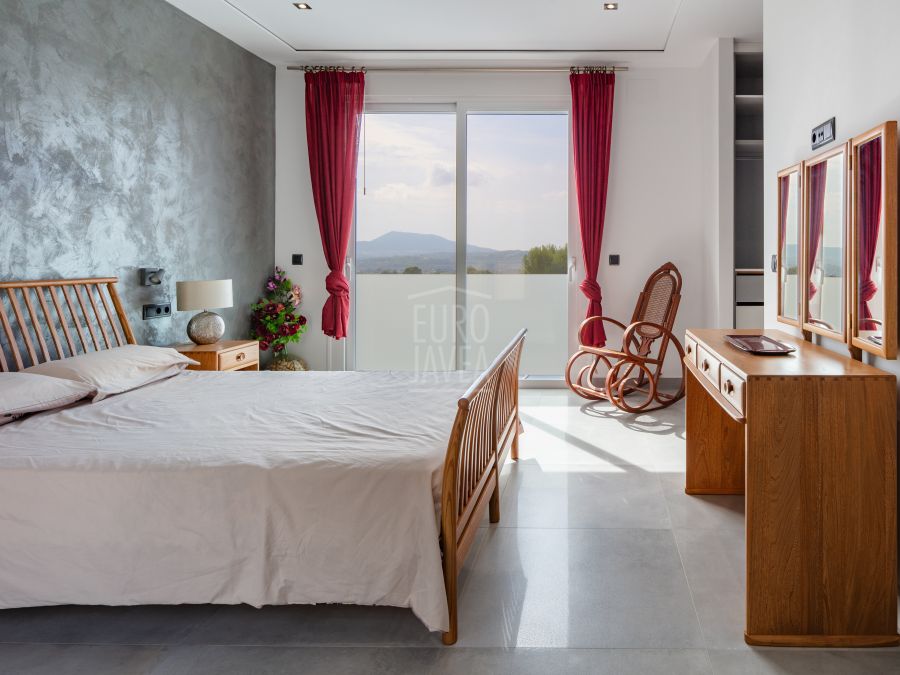 Villa Pyramid – Exclusiva Villa de Lujo con vistas panorámicas en el Montgó, Jávea