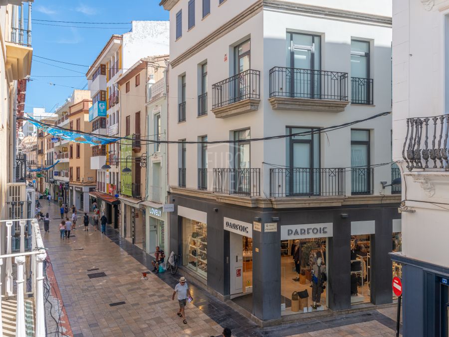 Entire building for sale in the very centre of Gandía, with multiple investment and development possibilities