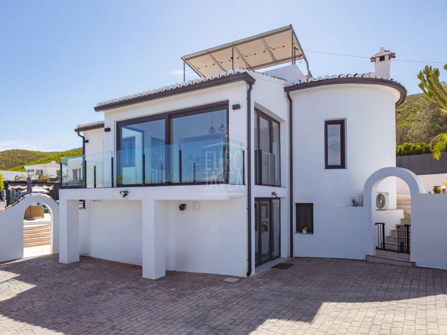 Villa Boubou exclusive – charme et essence méditerranéenne à Jávea