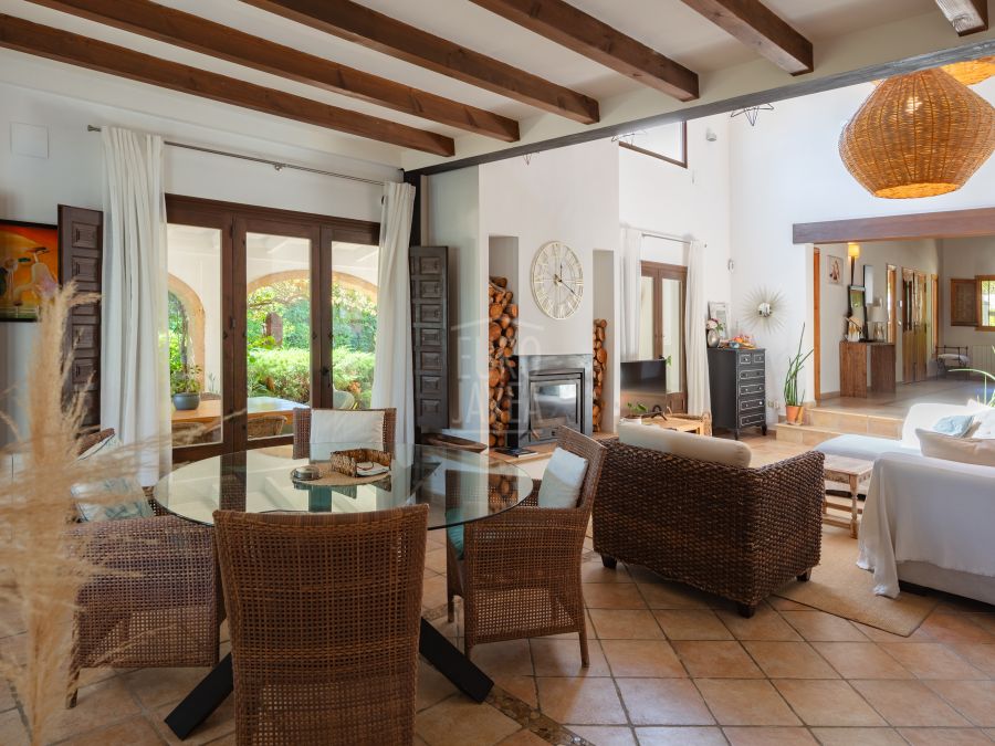 Exclusive one-level Mediterranean villa with private pool in El Tosalet, Jávea