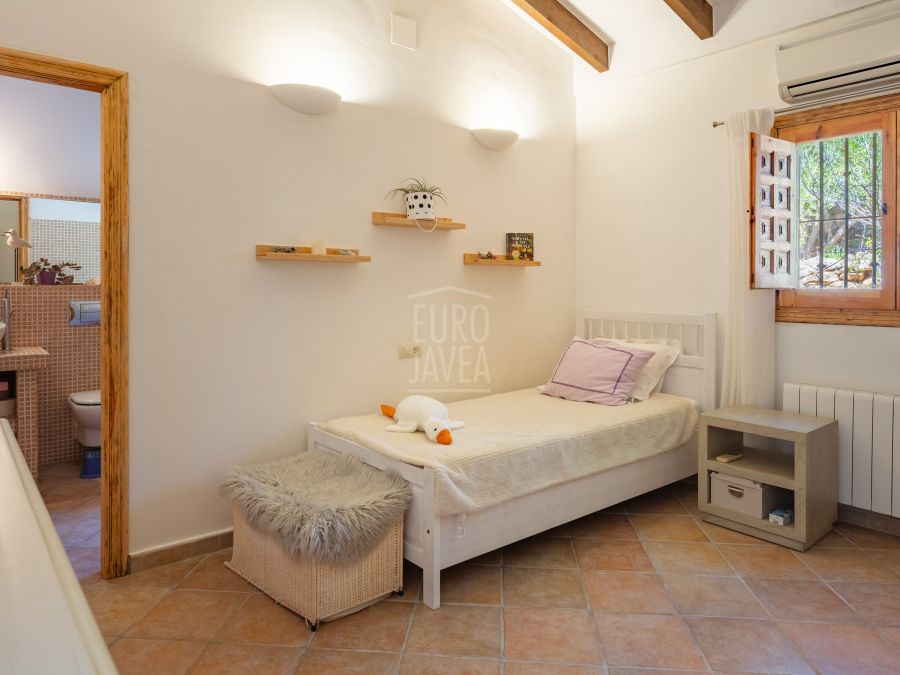 Exclusive one-level Mediterranean villa with private pool in El Tosalet, Jávea