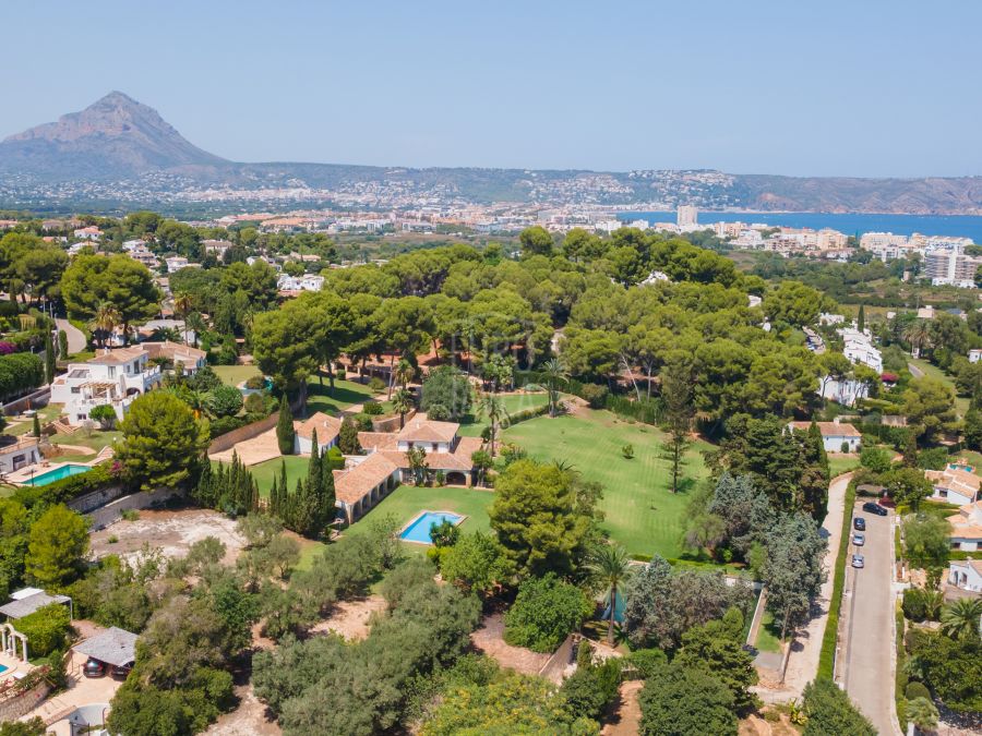 Villa in Tosalet