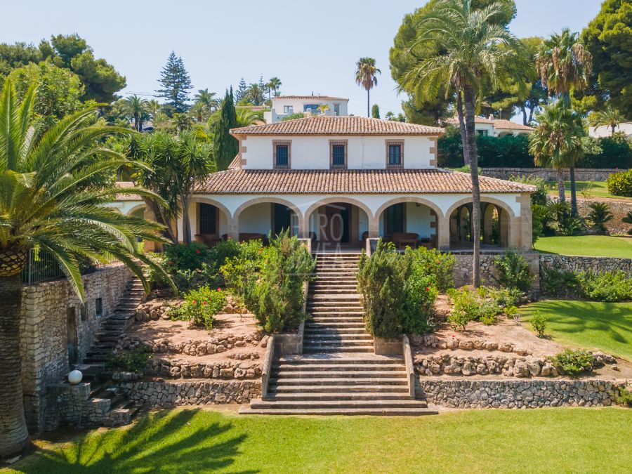 Villa in Tosalet