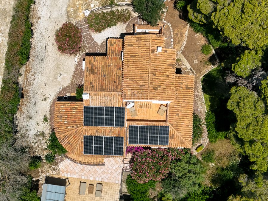 Villa met zeezicht en zuidelijke oriëntatie in Costa Nova, Jávea