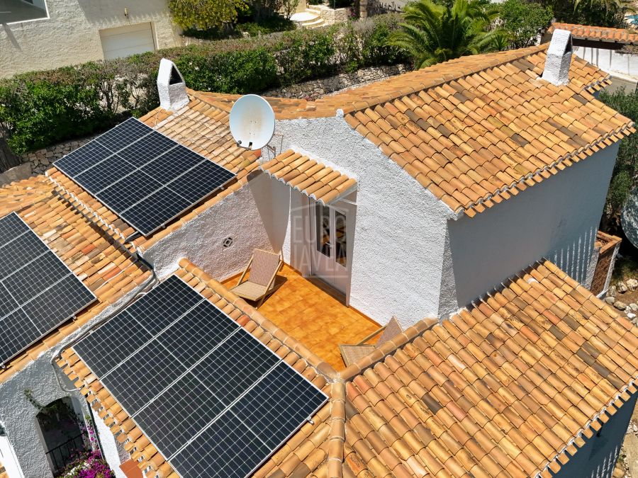 Villa met zeezicht en zuidelijke oriëntatie in Costa Nova, Jávea
