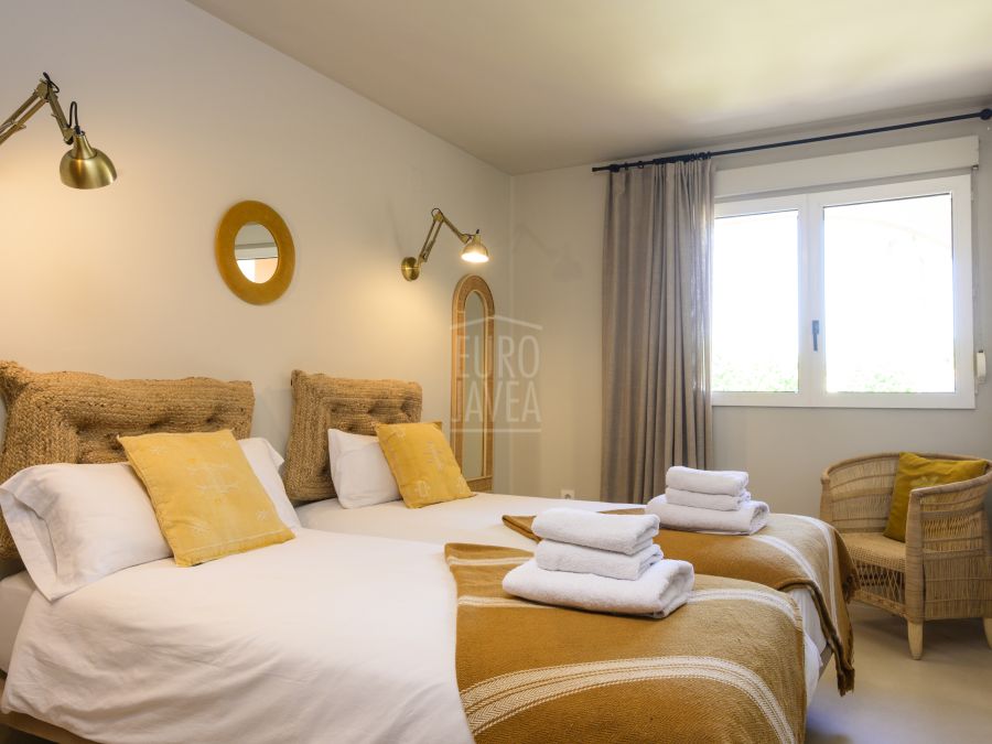 Exclusive luxury seafront penthouse in Montañar Jávea
