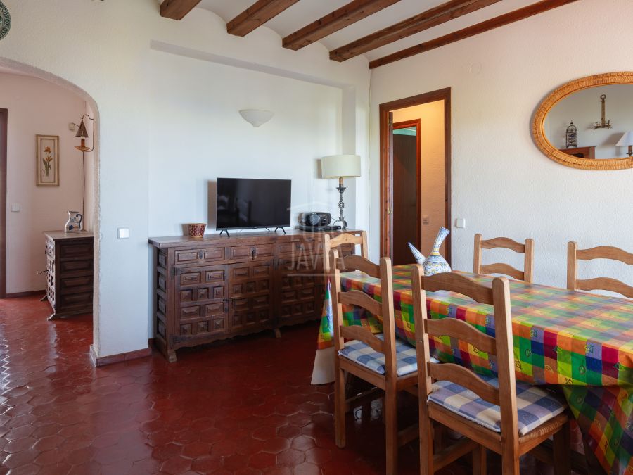 Villa Alba met spectaculair zeezicht en ruim perceel in Costa Nova, Jávea