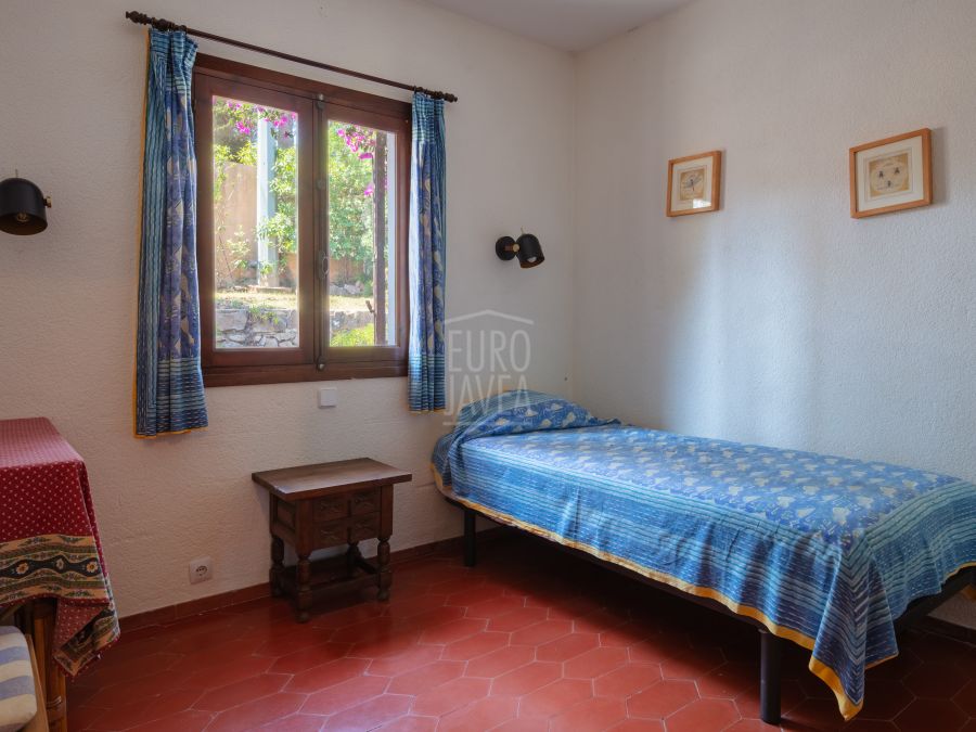 Villa Alba met spectaculair zeezicht en ruim perceel in Costa Nova, Jávea