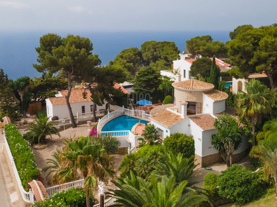 Villa méditerranéenne El Faro avec vue sur la mer dans le quartier exclusif de La Siesta, Jávea