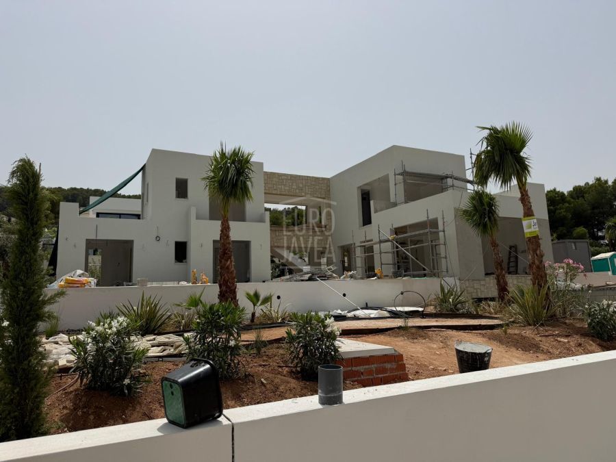 Contemporaine elegantie en mediterrane luxe in een nieuwgebouwde villa in Jávea