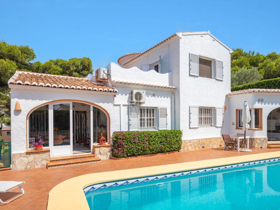 Exclusive Villa Alma – Charming Home with Sea Views in Ambolo, Jávea