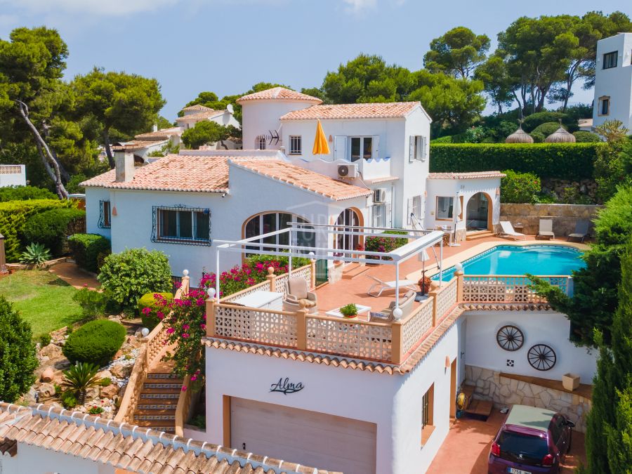 Exclusive Villa Alma – Charming Home with Sea Views in Ambolo, Jávea