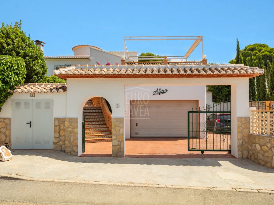 Exclusive Villa Alma – Charming Home with Sea Views in Ambolo, Jávea