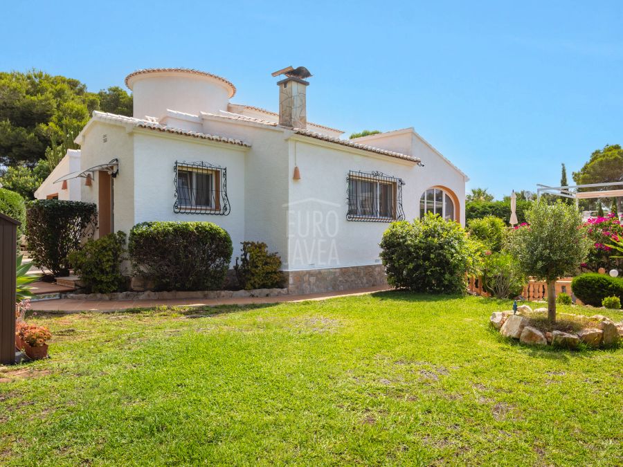 Exclusive Villa Alma – Charming Home with Sea Views in Ambolo, Jávea