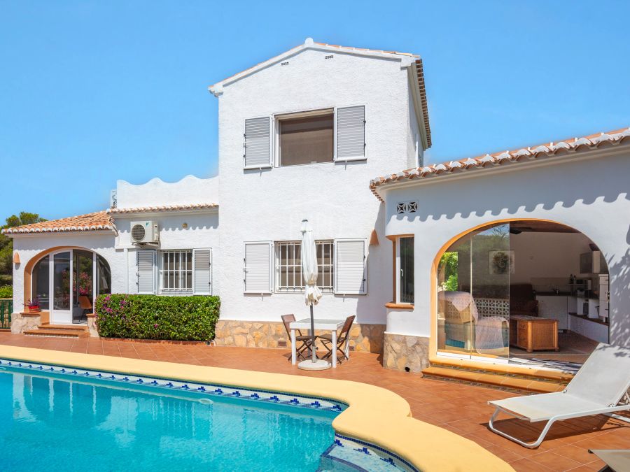 Exclusive Villa Alma – Charming Home with Sea Views in Ambolo, Jávea