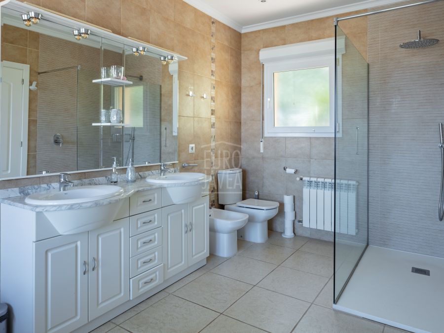 Elegante villa Amelia met zeezicht in Jávea, vlak bij het Arenal-strand