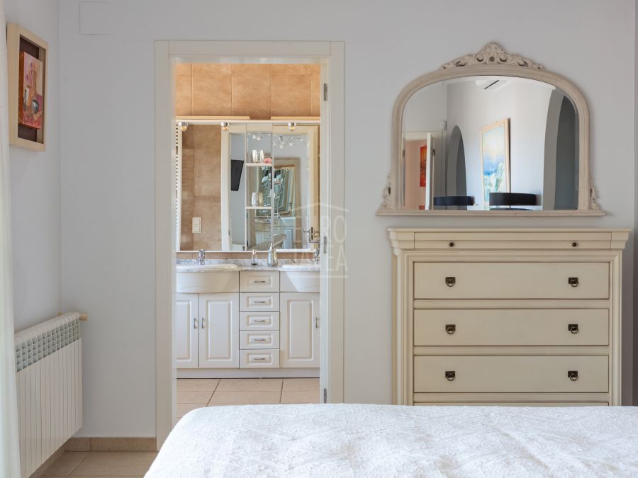 Elegante villa Amelia met zeezicht in Jávea, vlak bij het Arenal-strand