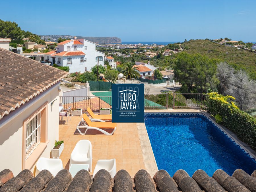 Elegante villa Amelia met zeezicht in Jávea, vlak bij het Arenal-strand