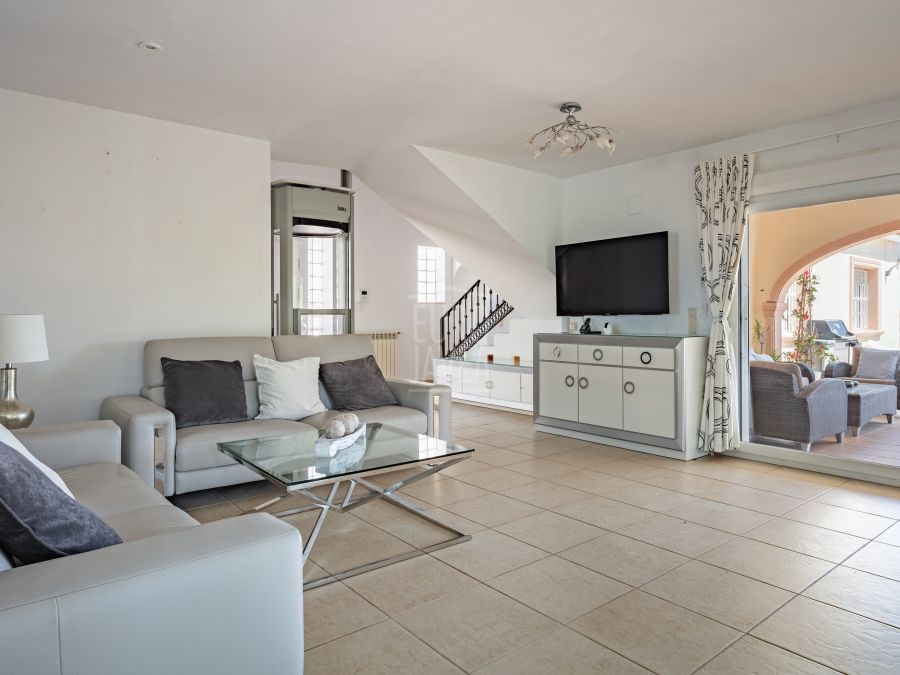 Elegante villa Amelia met zeezicht in Jávea, vlak bij het Arenal-strand