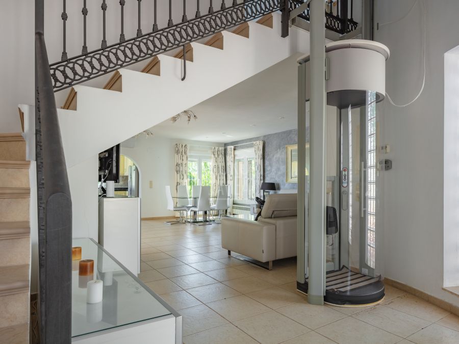 Elegante villa Amelia met zeezicht in Jávea, vlak bij het Arenal-strand