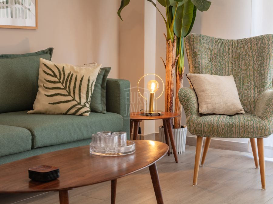 Magnificent apartment in the heart of the Port of Jávea, just steps from the beach