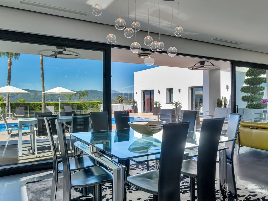 Luxe villa op de Montgó met absolute privacy en panoramisch uitzicht