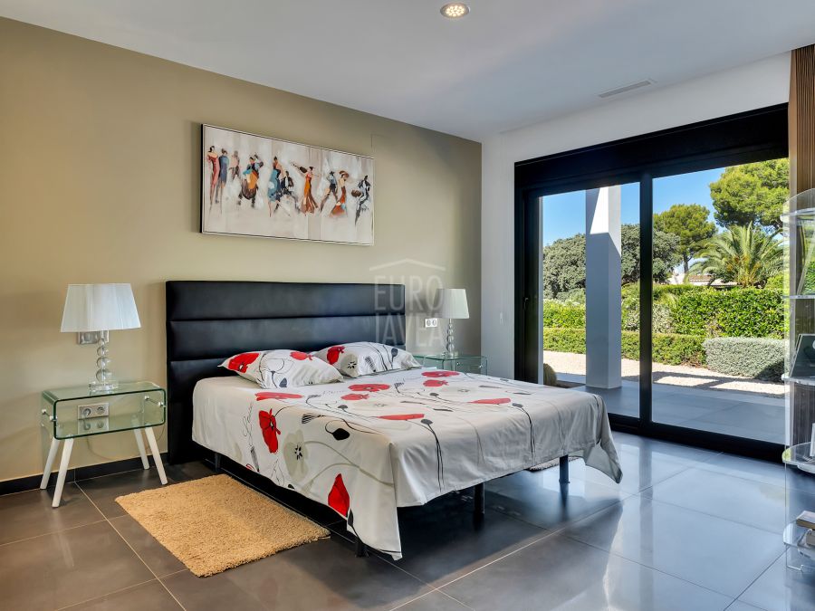 Luxe villa op de Montgó met absolute privacy en panoramisch uitzicht