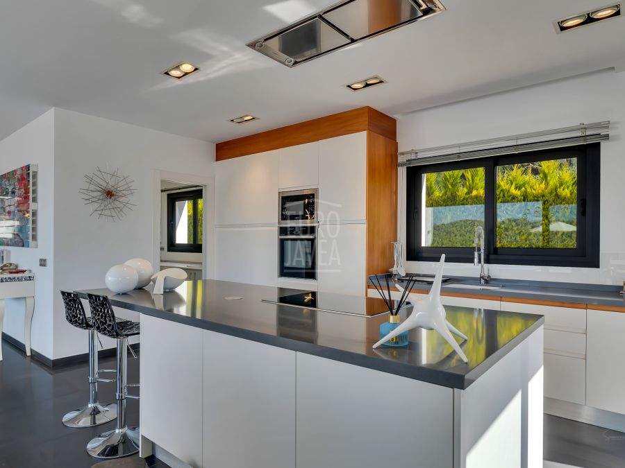 Luxe villa op de Montgó met absolute privacy en panoramisch uitzicht