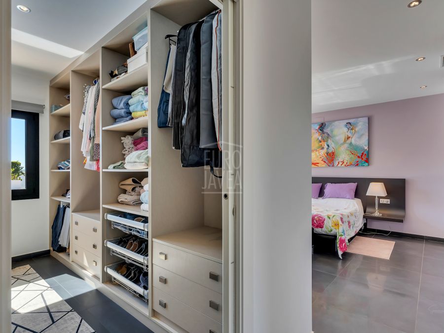 Luxe villa op de Montgó met absolute privacy en panoramisch uitzicht