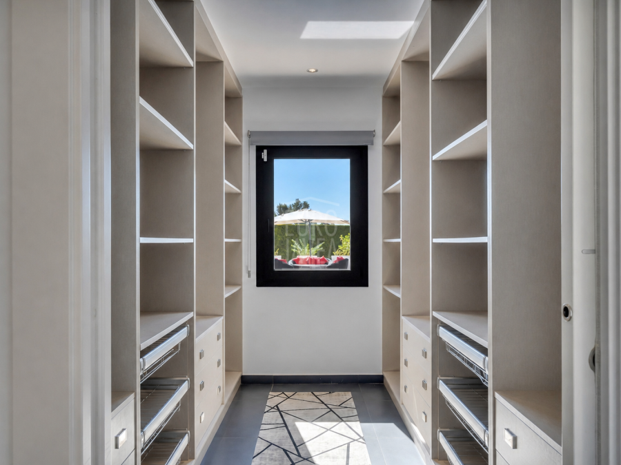 Luxe villa op de Montgó met absolute privacy en panoramisch uitzicht