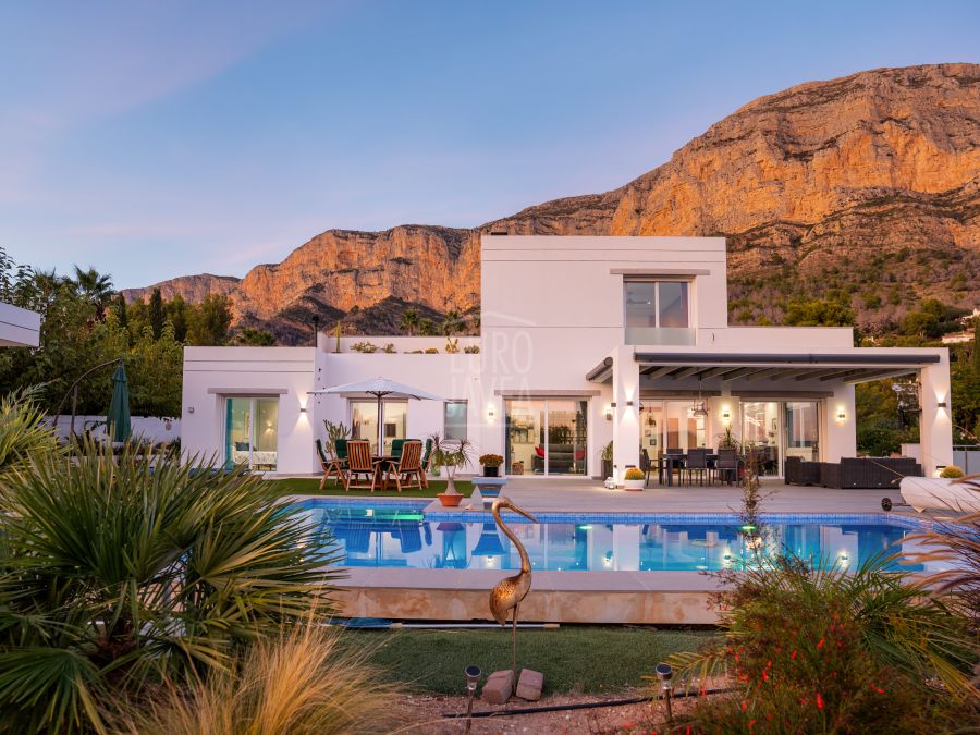 Villa dans Montgó