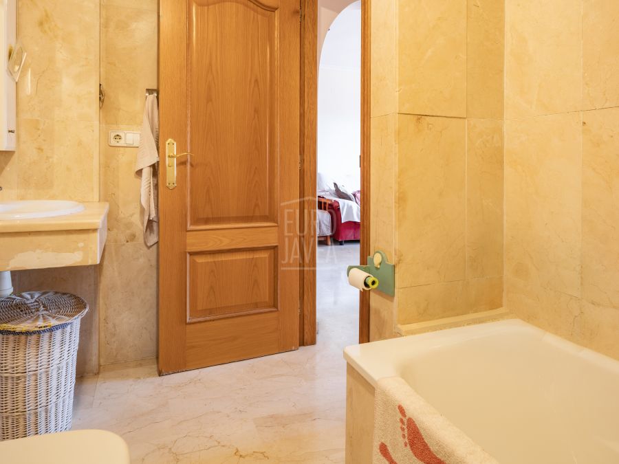 Exclusive apartment just steps from the sea in the Port of Jávea