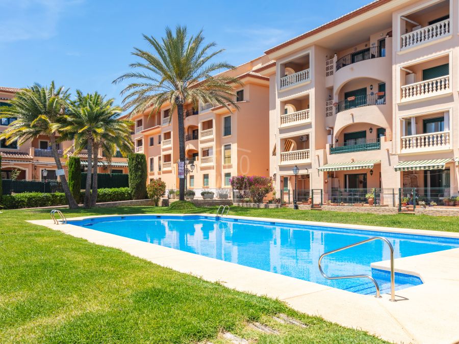 Exclusive apartment just steps from the sea in the Port of Jávea