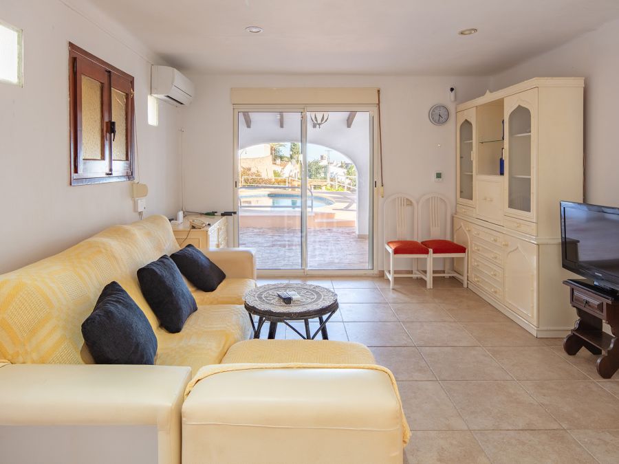 Exclusive villa for sale in the Castellans area with panoramic views