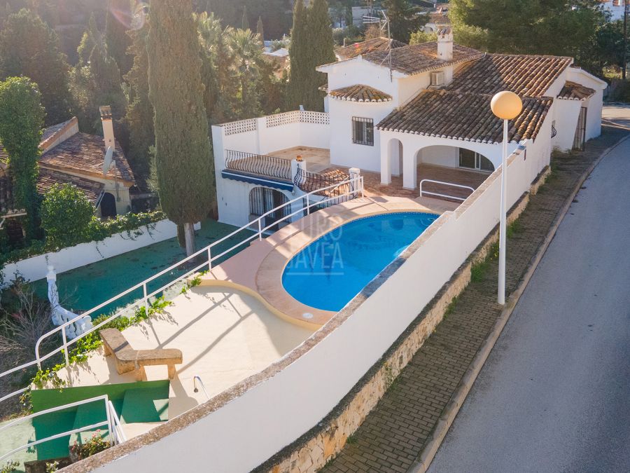 Exclusive villa for sale in the Castellans area with panoramic views