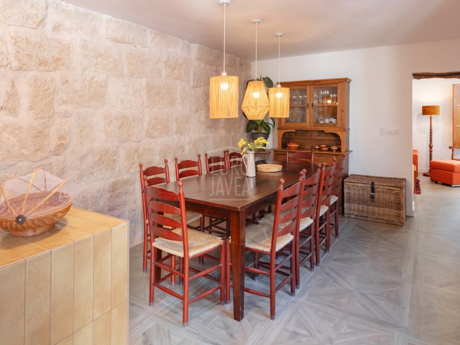Beautifully Renovated Village House with Rooftop Terrace in Jávea Old Town