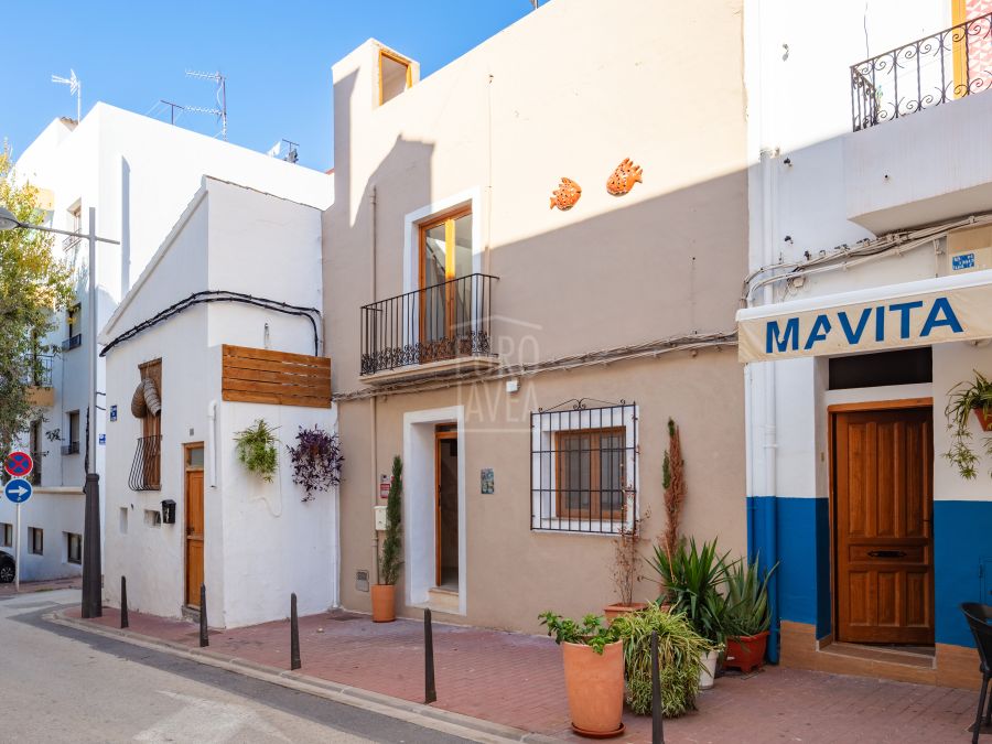 Beautifully Renovated Village House with Rooftop Terrace in Jávea Old Town