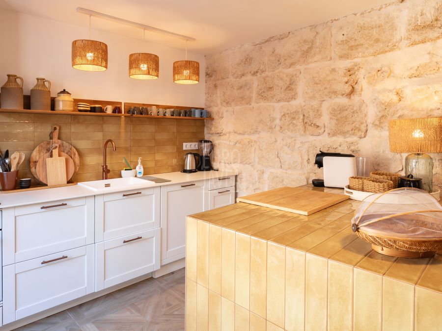 Beautifully Renovated Village House with Rooftop Terrace in Jávea Old Town