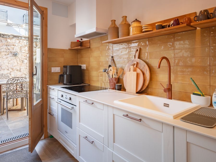 Beautifully Renovated Village House with Rooftop Terrace in Jávea Old Town