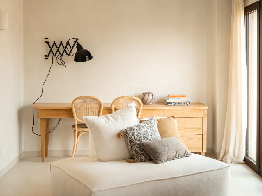 Designer building with three apartments and commercial premises in Jávea’s old town