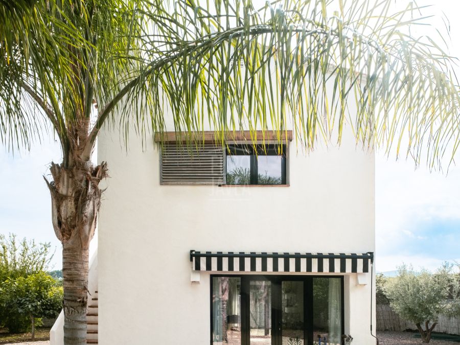 SurfHouse, A Cosy Mediterranean Retreat in Jávea
