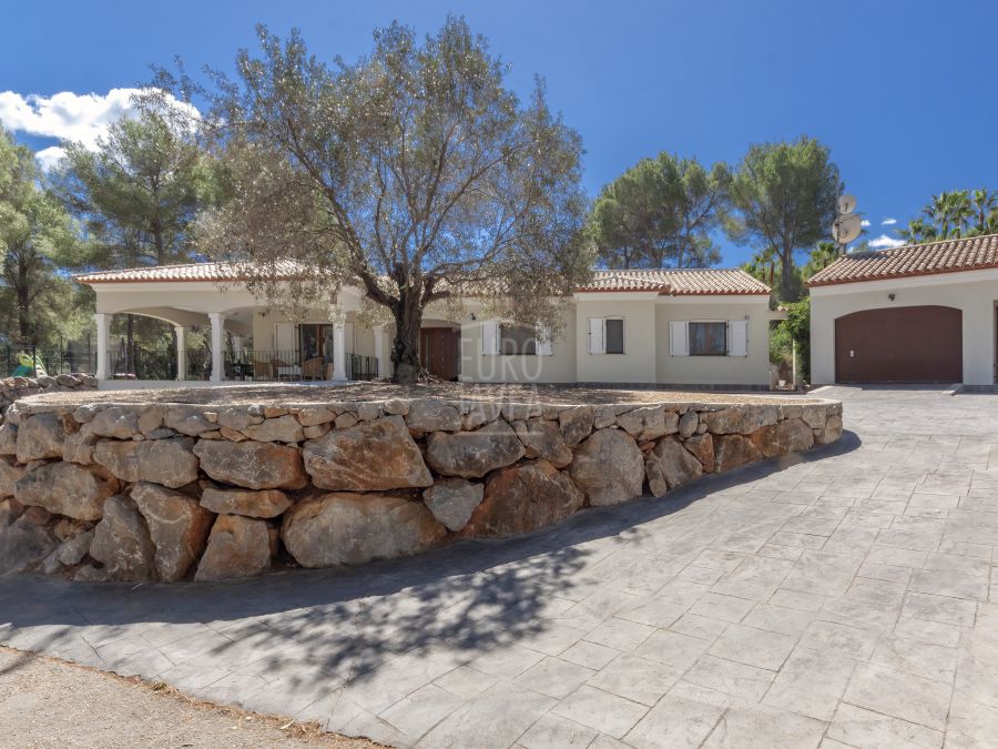Villa à vendre à La Sella à Pedreguer, en pleine nature