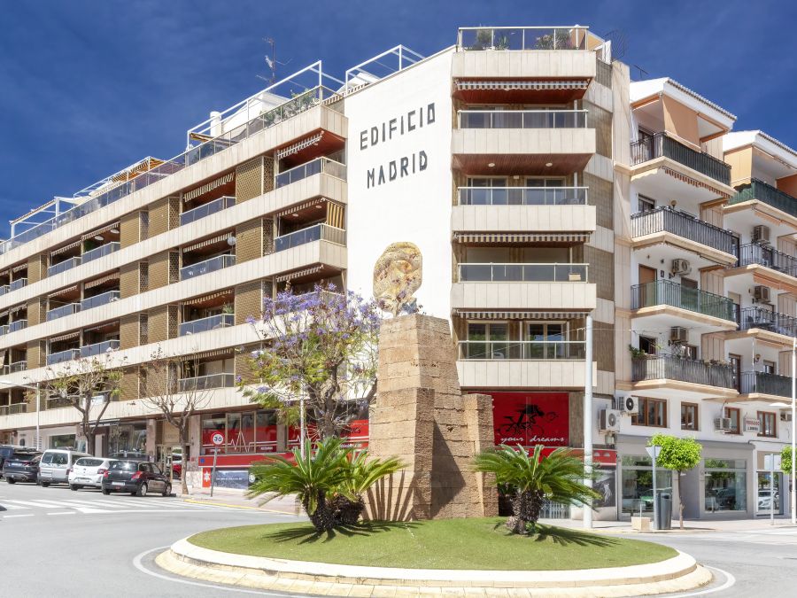Apartment for sale exclusively in the center of the port of Jávea