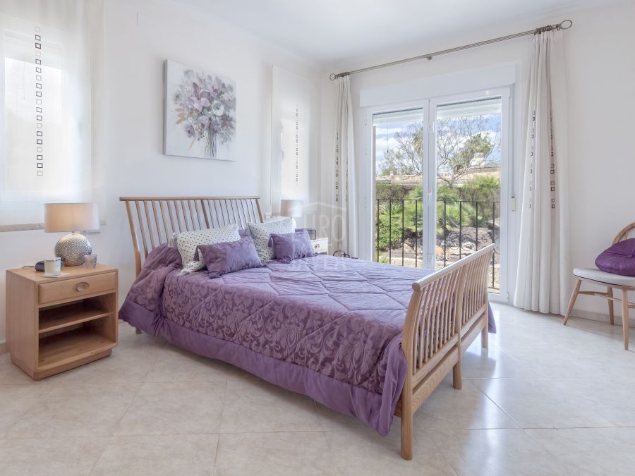 Villa a la venta en la zona de Las Laderas en Jávea, a un paso del Club de Golf