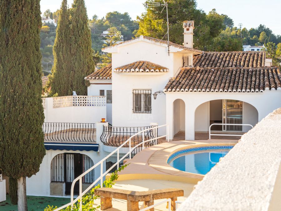 Villa a la venta en exclusiva en zona de Castellans con vistas panorámicas