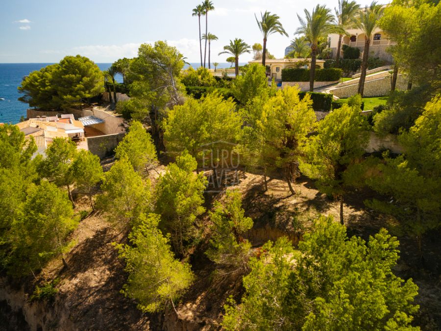 Luxury villas in La Barraca, next to the sea