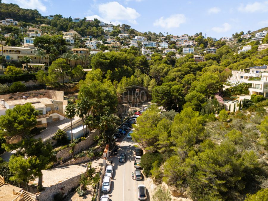 Luxury villas in La Barraca, next to the sea