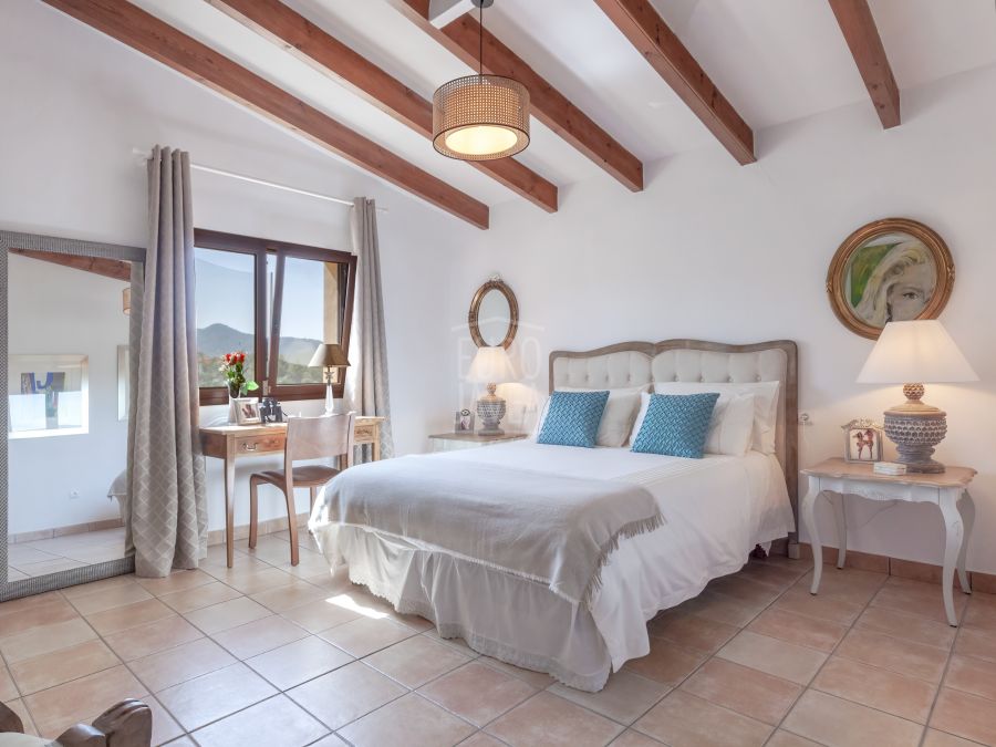 Villa a la venta en exclusiva al lado del Club de Golf de Jávea