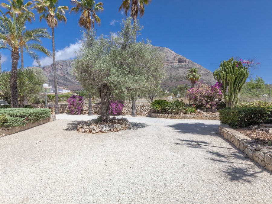 Villa de style immobilier méditerranéen à vendre exclusivement à Jávea, à Montgó Valls