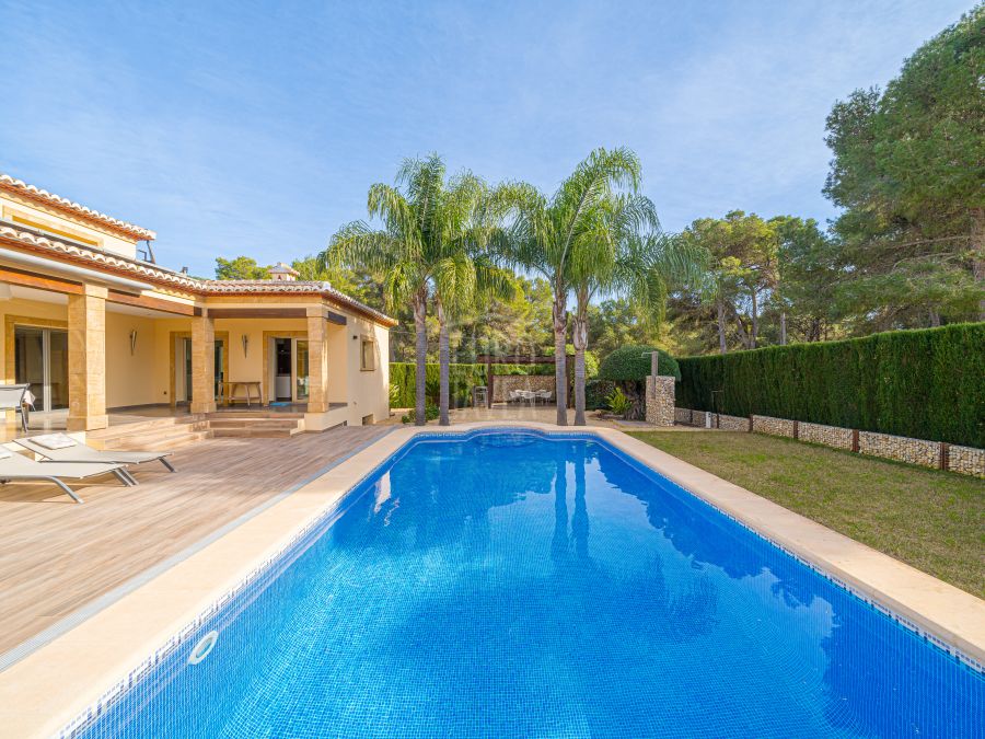 Lujosa villa a la venta en Jávea en la zona de Granadella